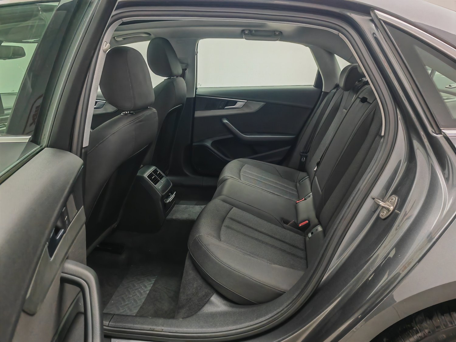 Used Audi A4L 2019 2.0 AT