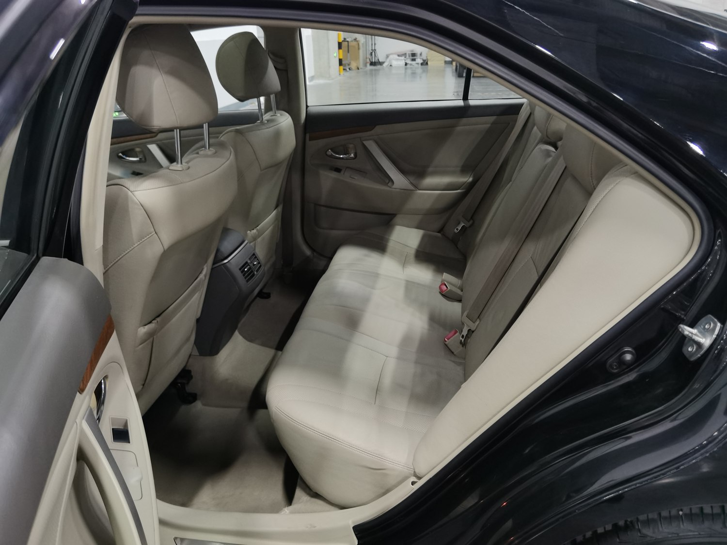 Used Toyota Camry 2011 2.0 AT