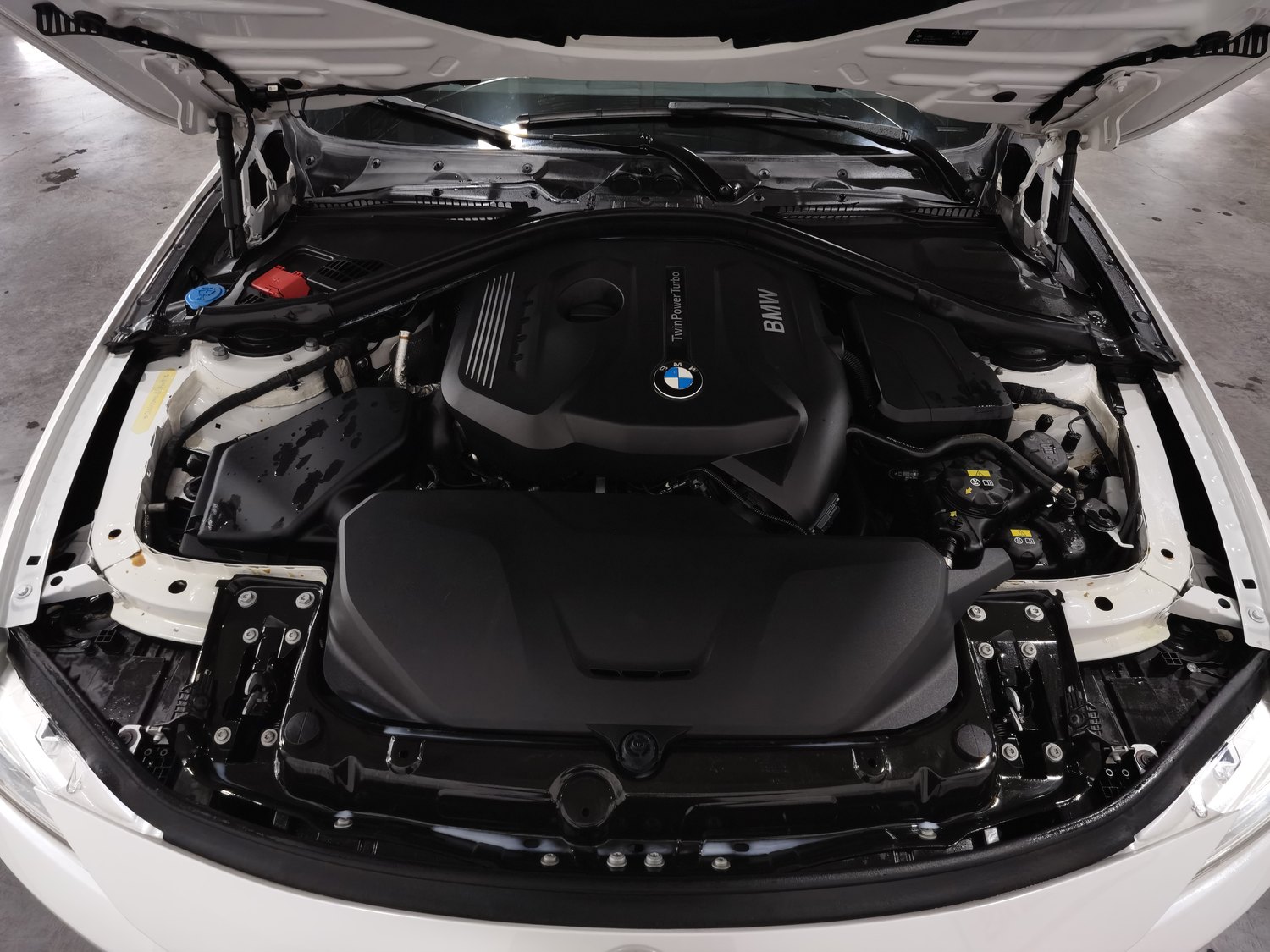 Used BMW THE3 2017 2.0 AT