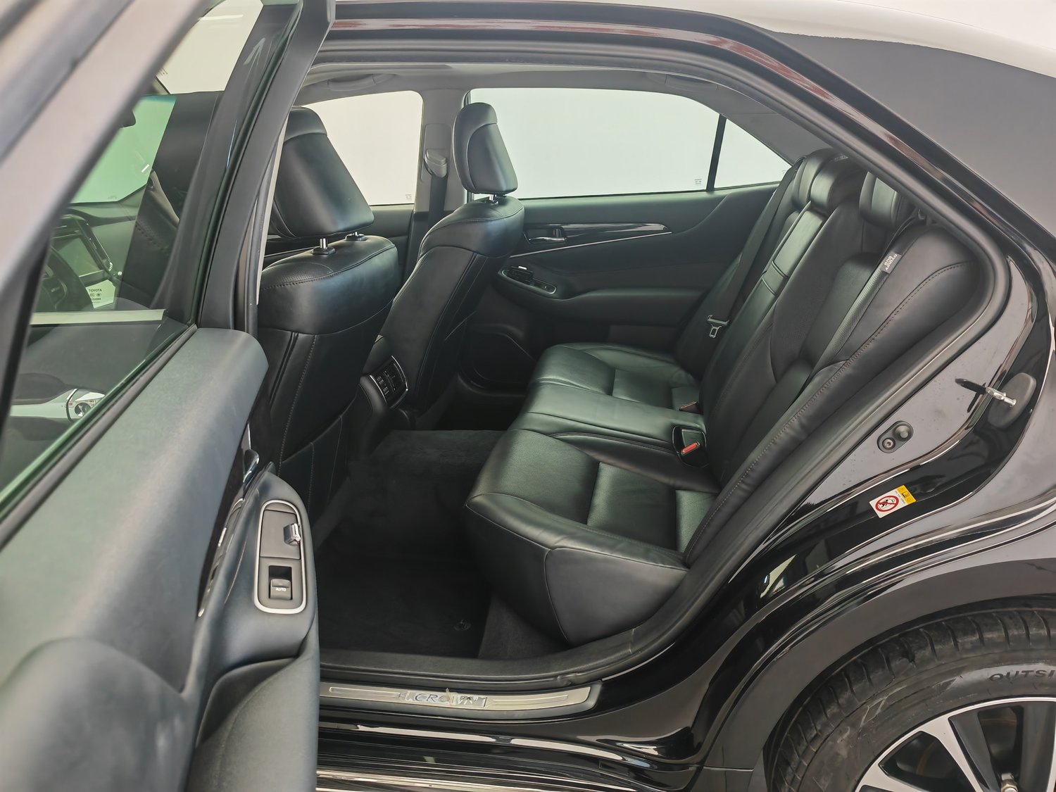Used Toyota Crown 2018 2.0 AT