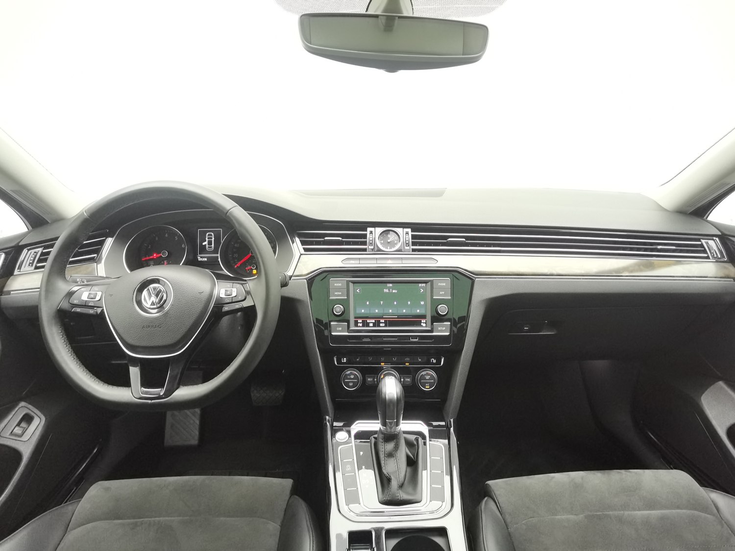 Used Volkswagen Magotan 2018 1.8 AT