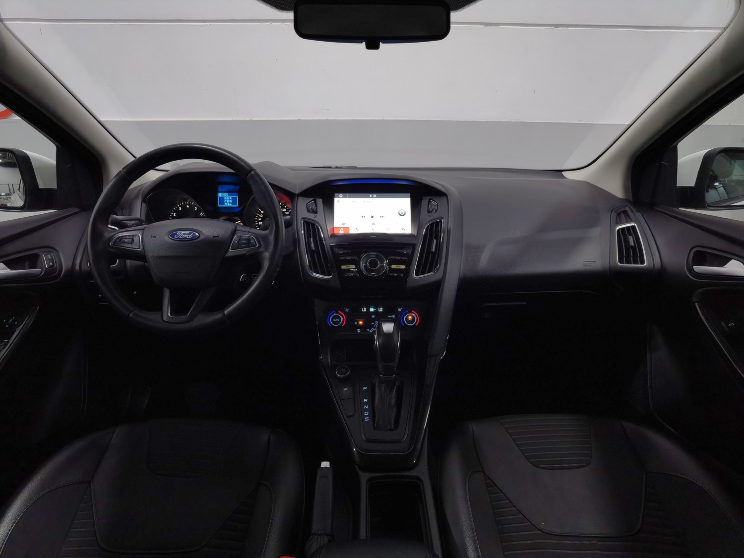 Used Ford Focus 2017 1.0 AT