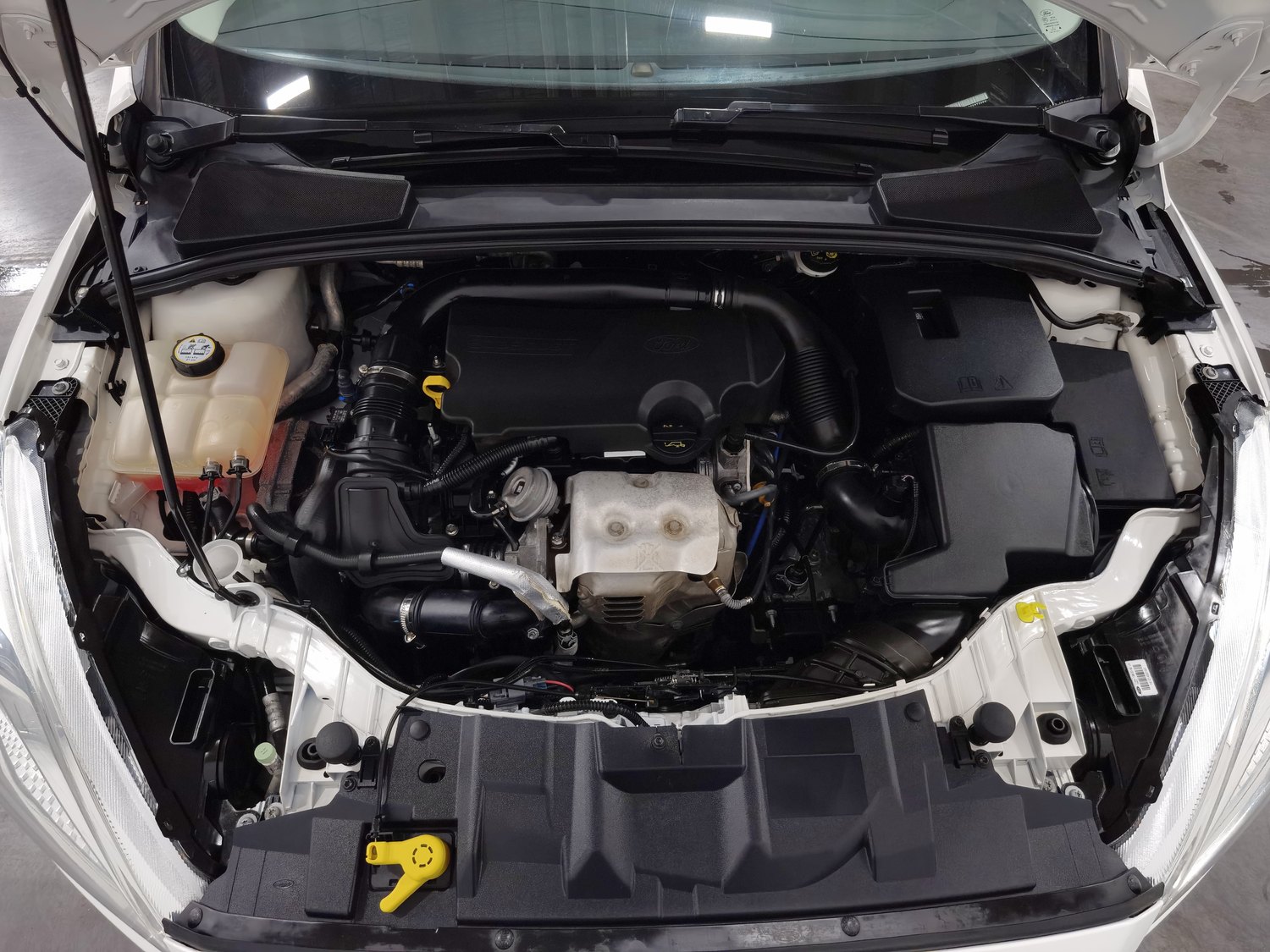 Used Ford Focus 2017 1.0 AT