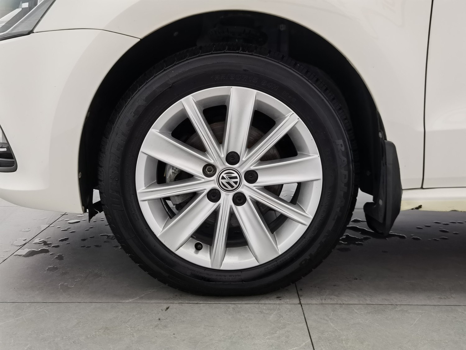 Used Volkswagen Polo 2014 1.4 AT
