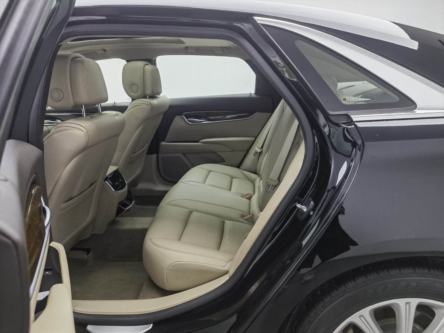 Used Cadillac XTS 2014 2.0 AT