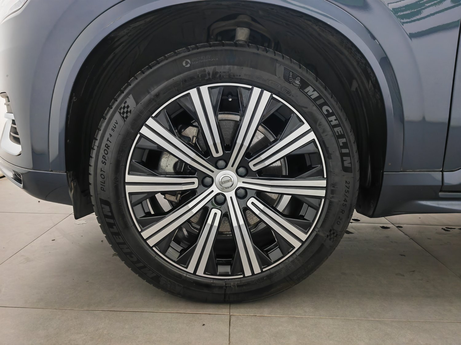 Used Volvo XC90 2022 2.0 AT