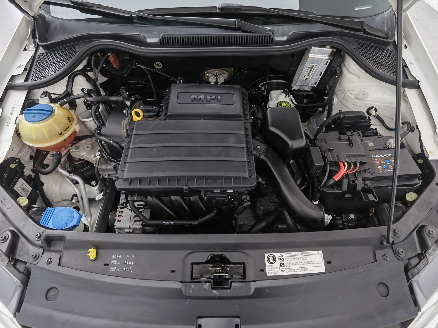Used Volkswagen Polo 2014 1.4 AT