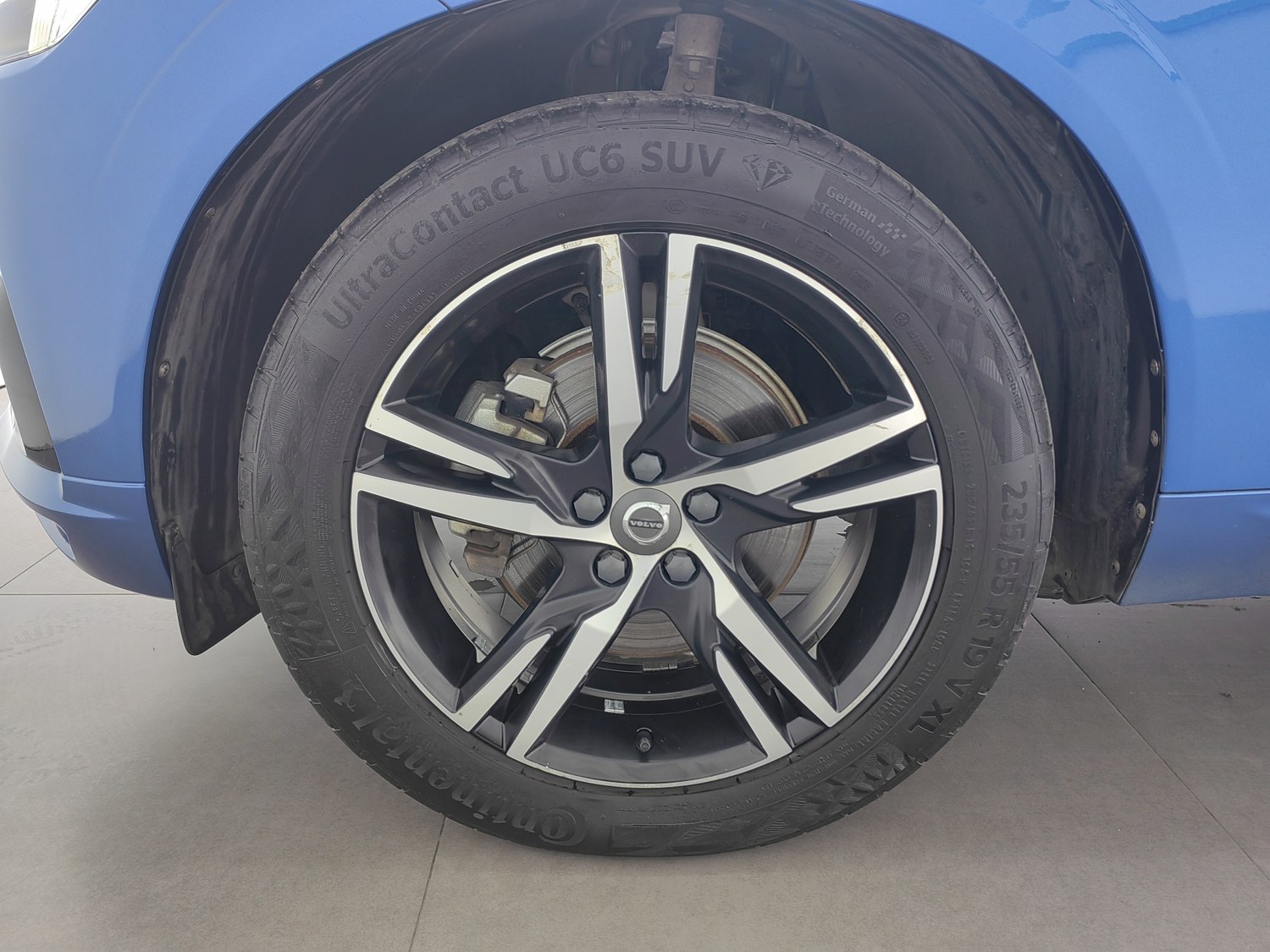 Used Volvo XC60 2019 2.0 AT