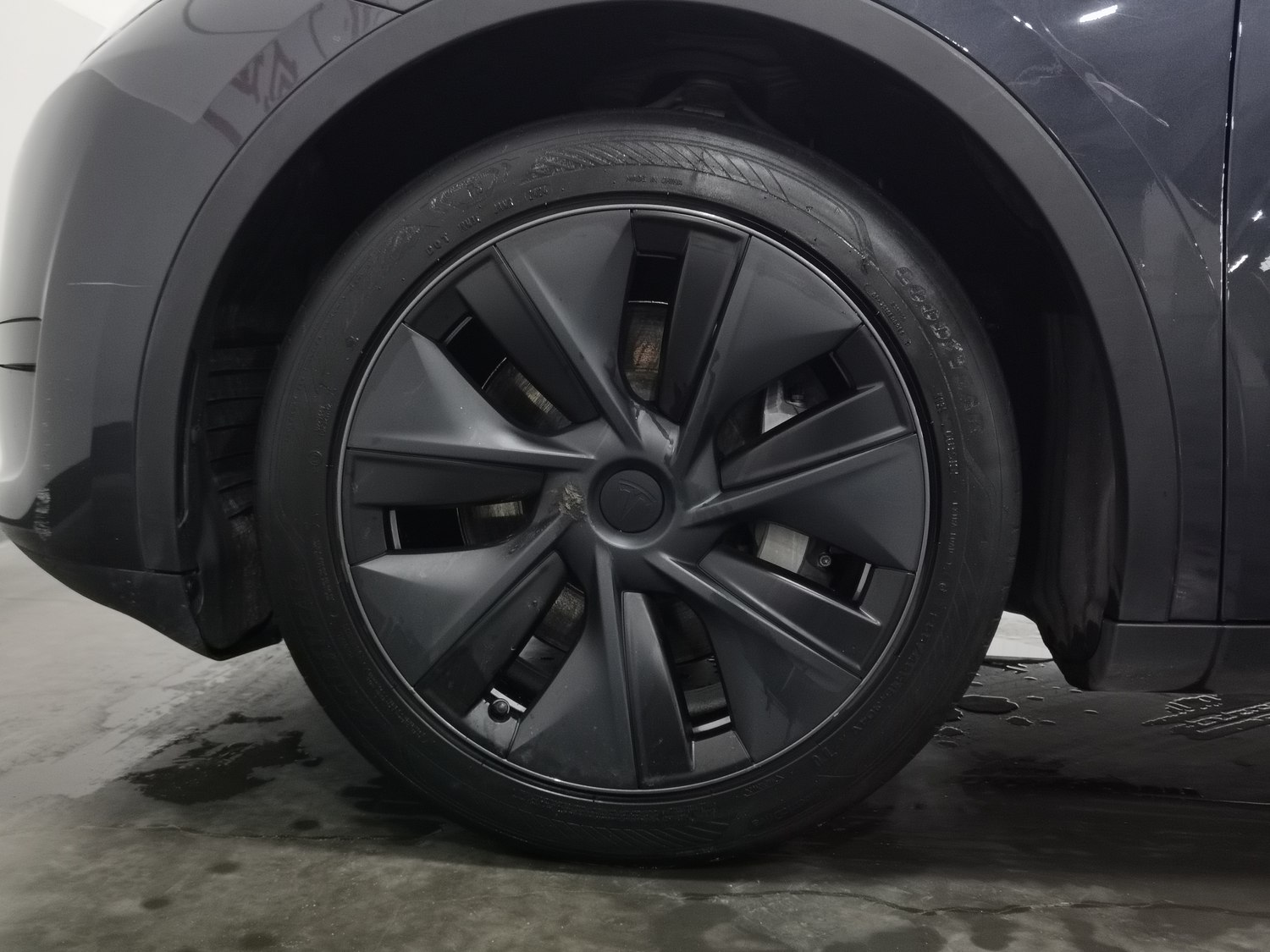 Used Tesla Model Y 2024
