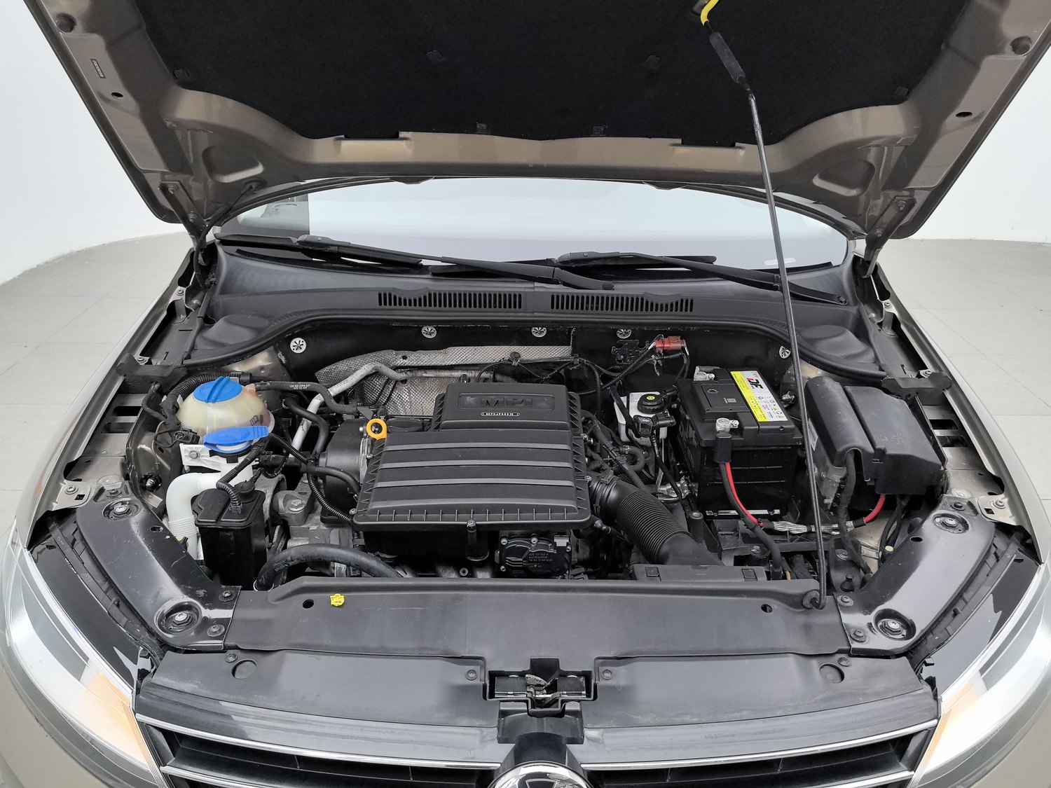 Used Volkswagen Sagitar 2017 1.6 AT