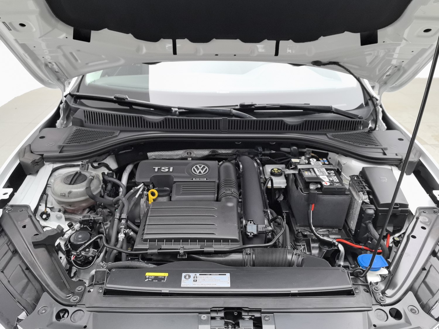 Used Volkswagen Sagitar 2019 1.4 AT