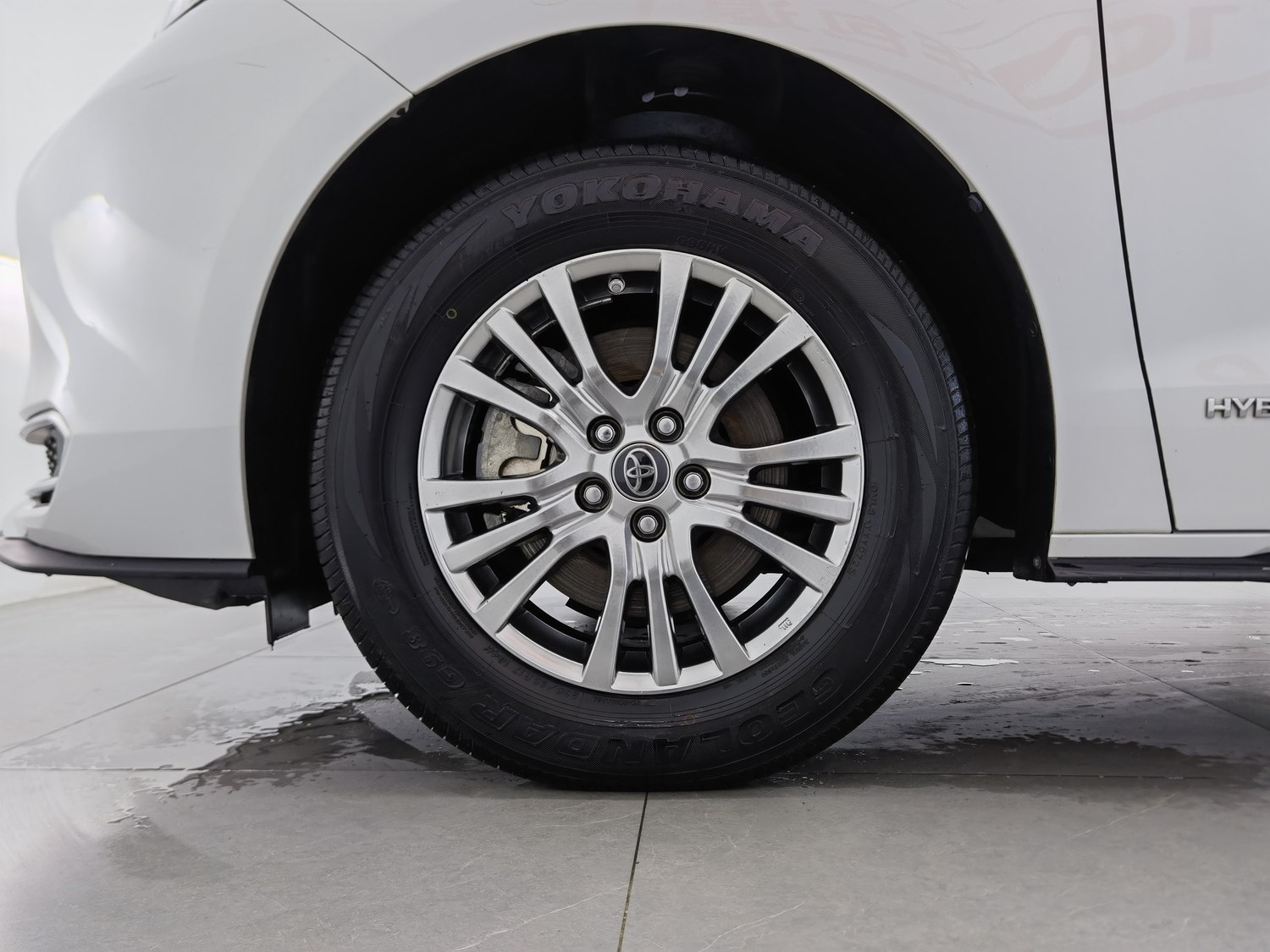 Used Toyota Sienna 2021 2.5 AT