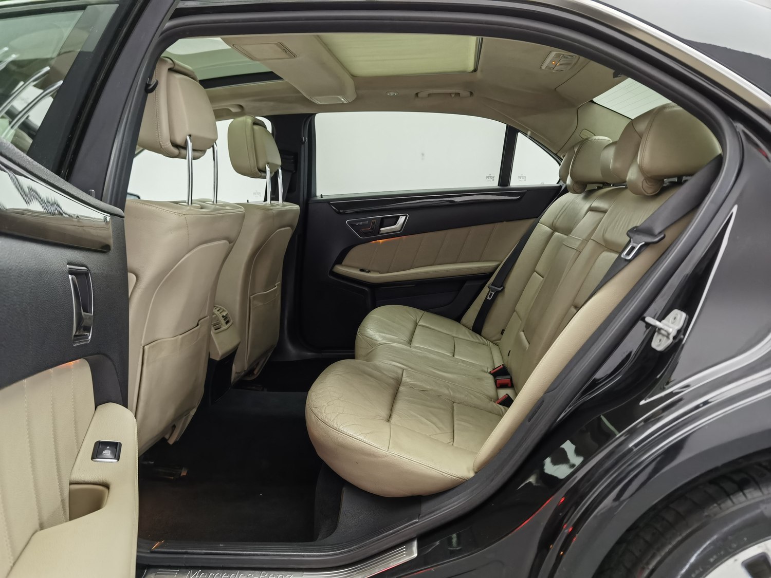 Used Mercedes-Benz E-Class 2012 1.8 AT