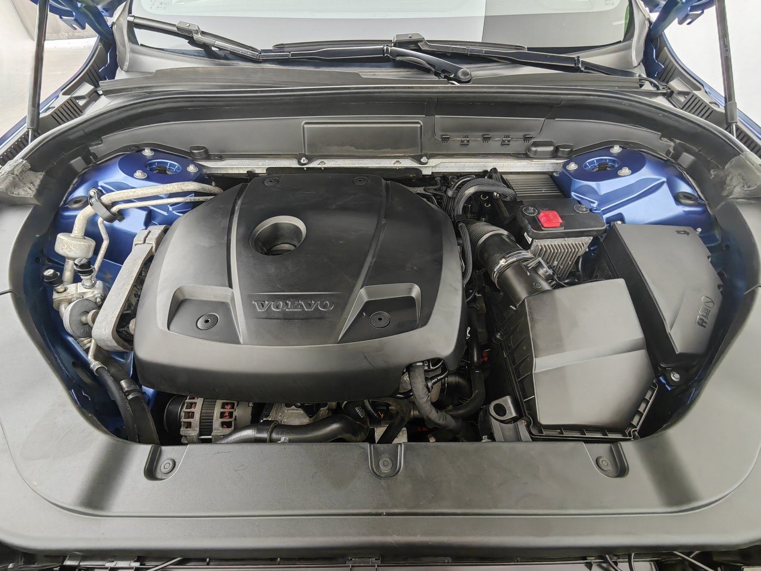Used Volvo XC60 2019 2.0 AT