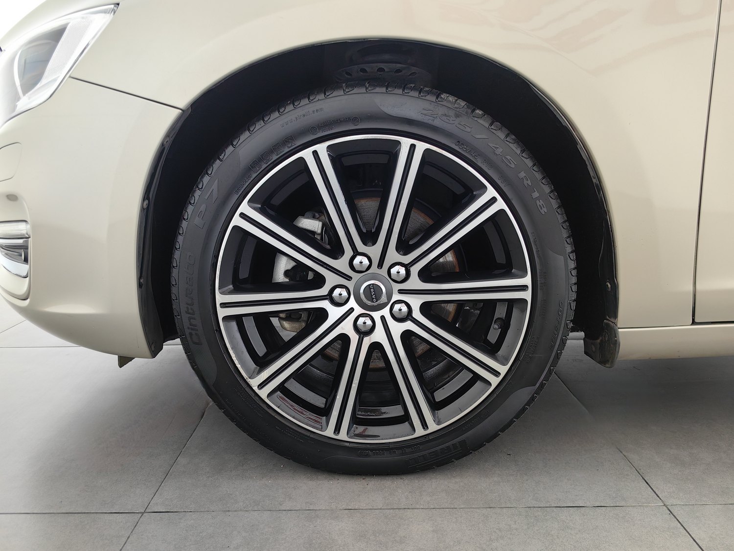 Used Volvo S60 2019 2.0 AT