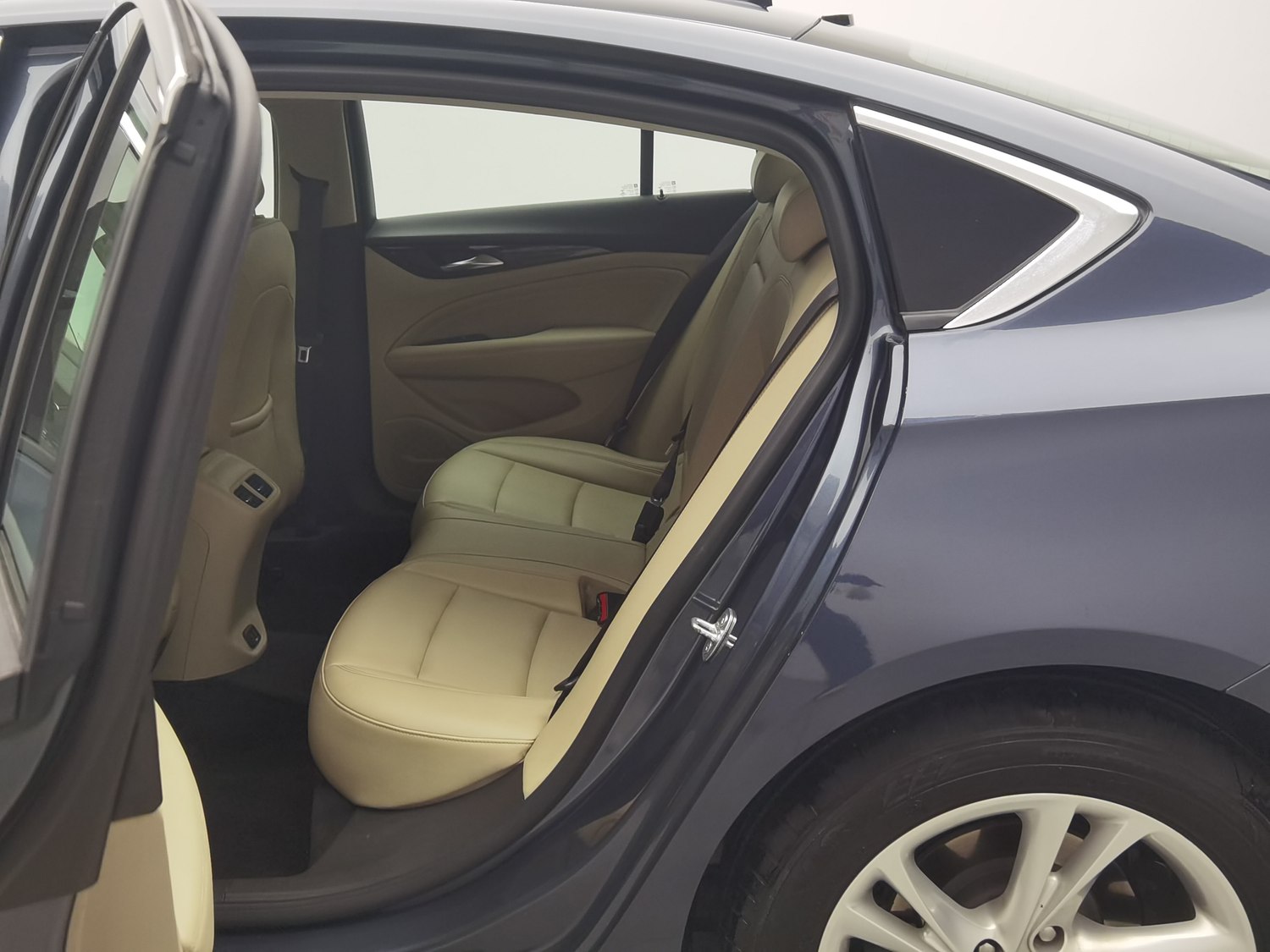 Used Buick Regal 2020 1.5 AT
