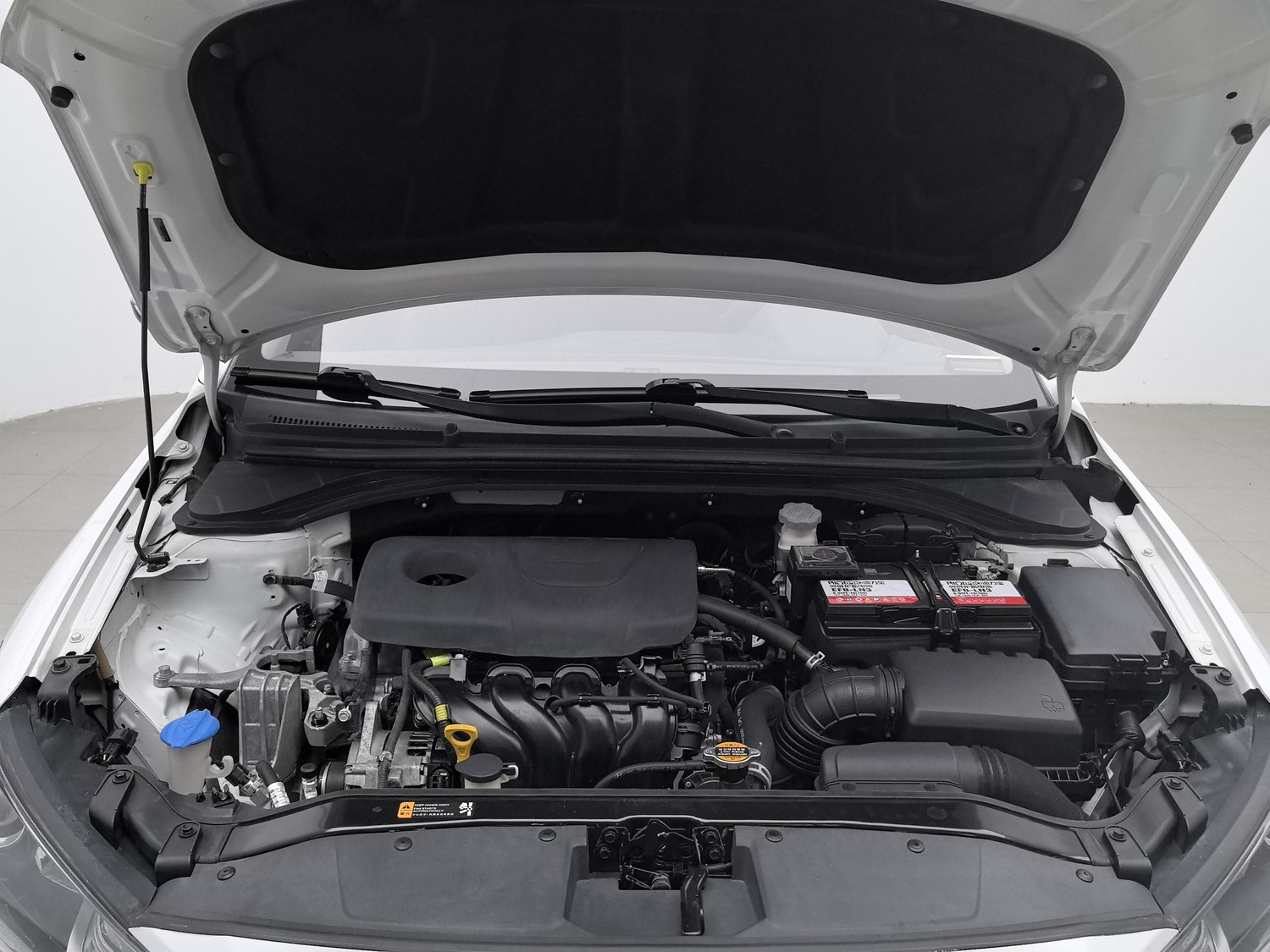 Used Hyundai Elantra 2016 1.6 AT