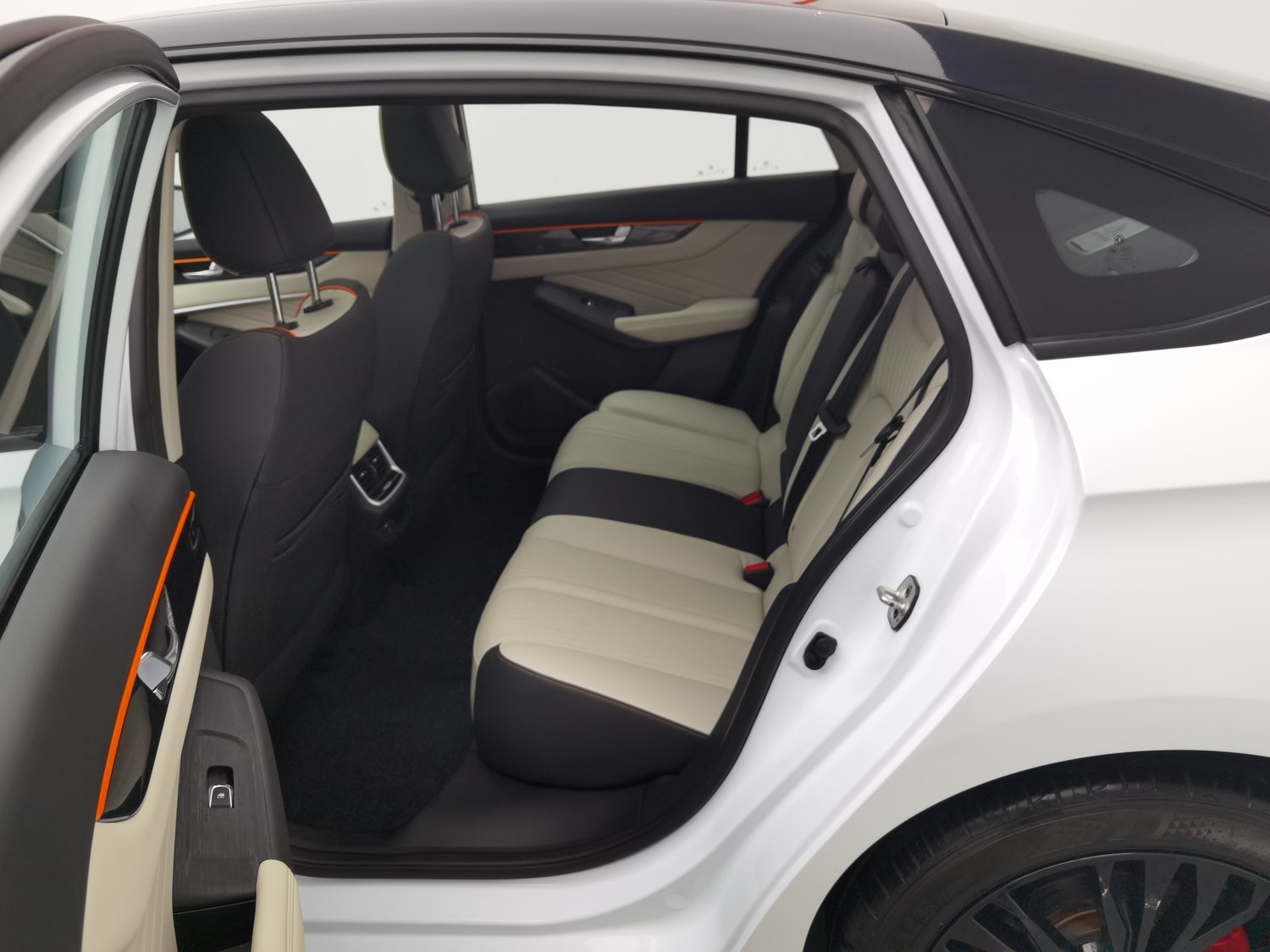 Used Dongfeng Aeolus Yixuan MAX 2023 1.5 AT