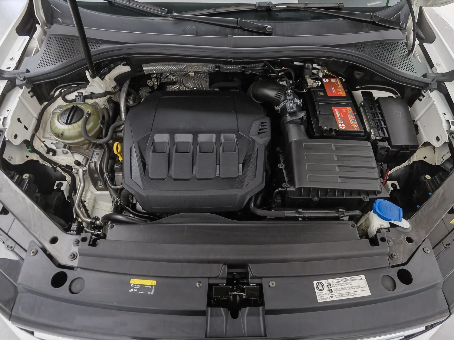 Used Volkswagen Tiguan L 2021 2.0 AT