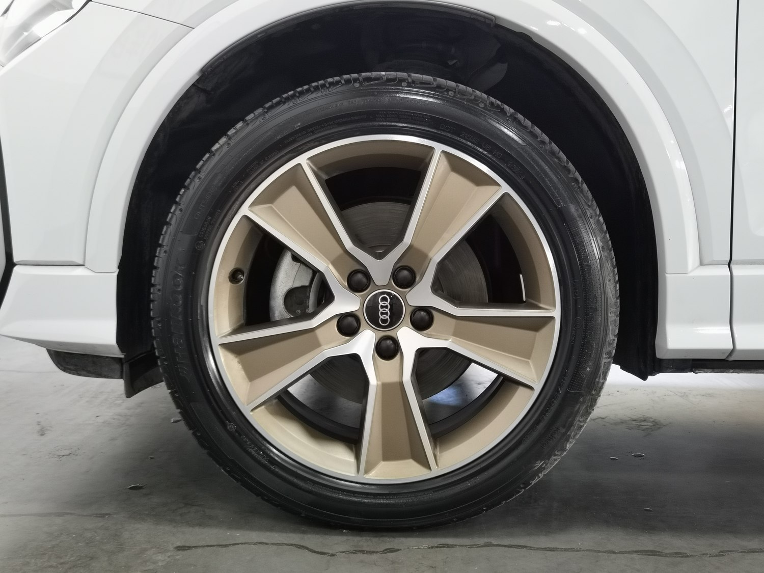 Used Audi Q2L 2024 1.5 AT