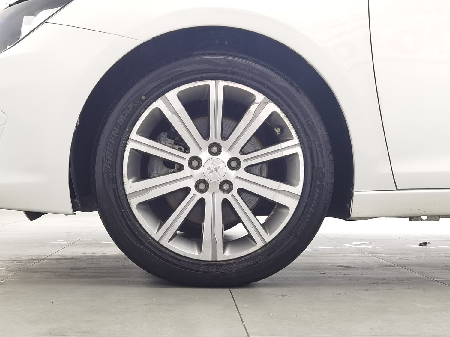 Used Peugeot 408 2016 1.6 AT