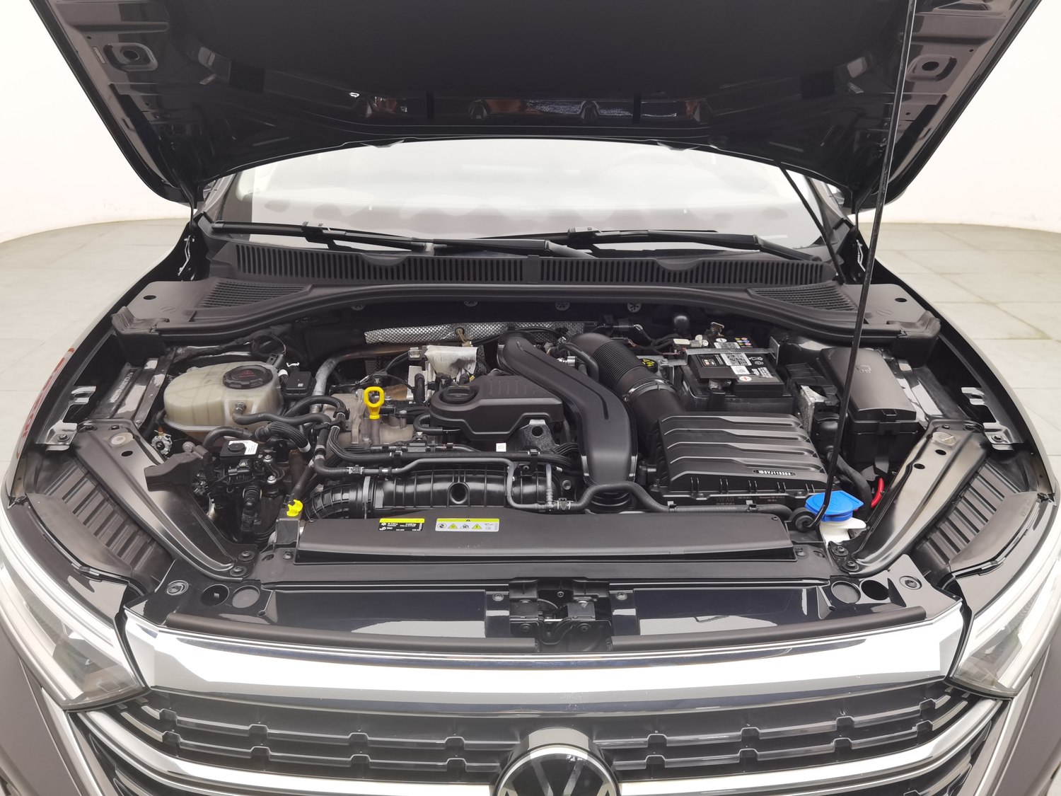 Used Volkswagen Sagitar 2023 1.5 AT