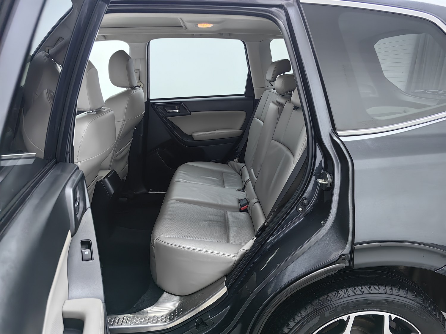 Used Subaru Forester 2013 2.5 AT