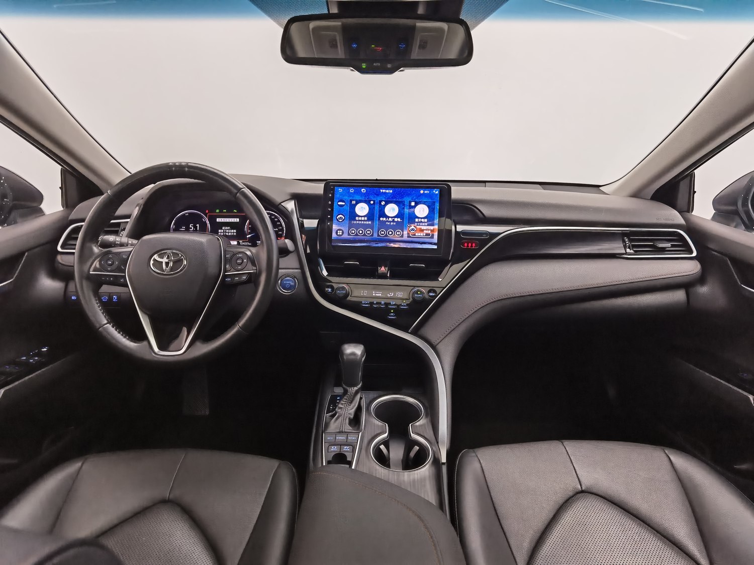 Used Toyota Camry 2021 2.5 AT