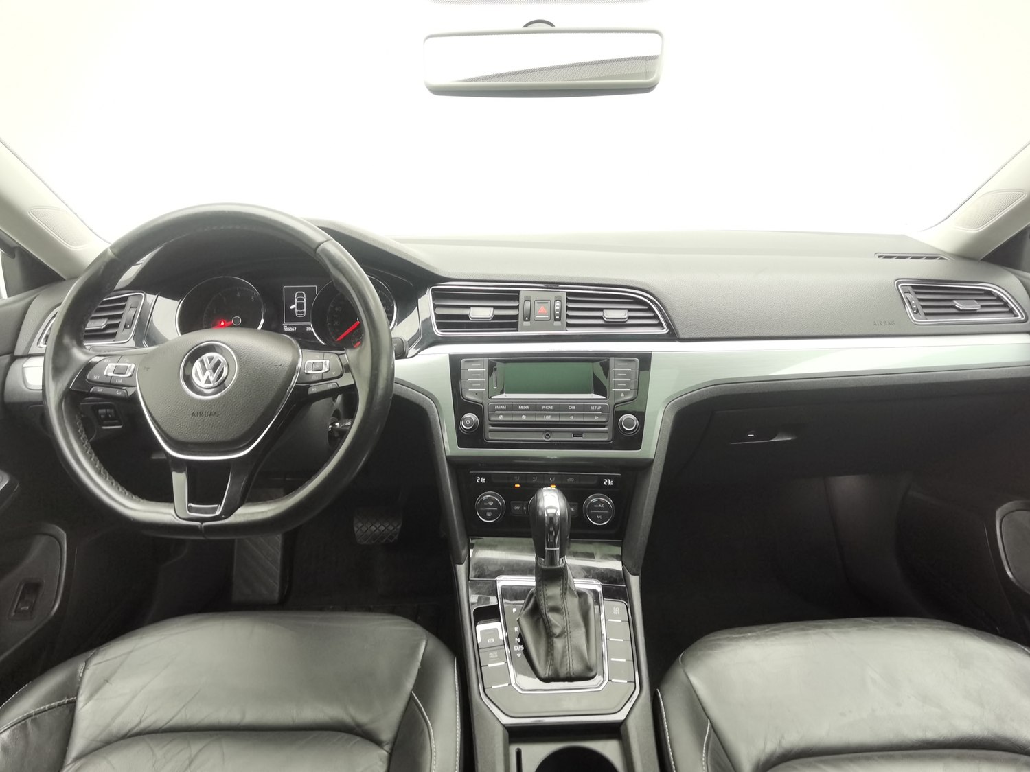 Used Volkswagen Lamando 2015 1.8 AT