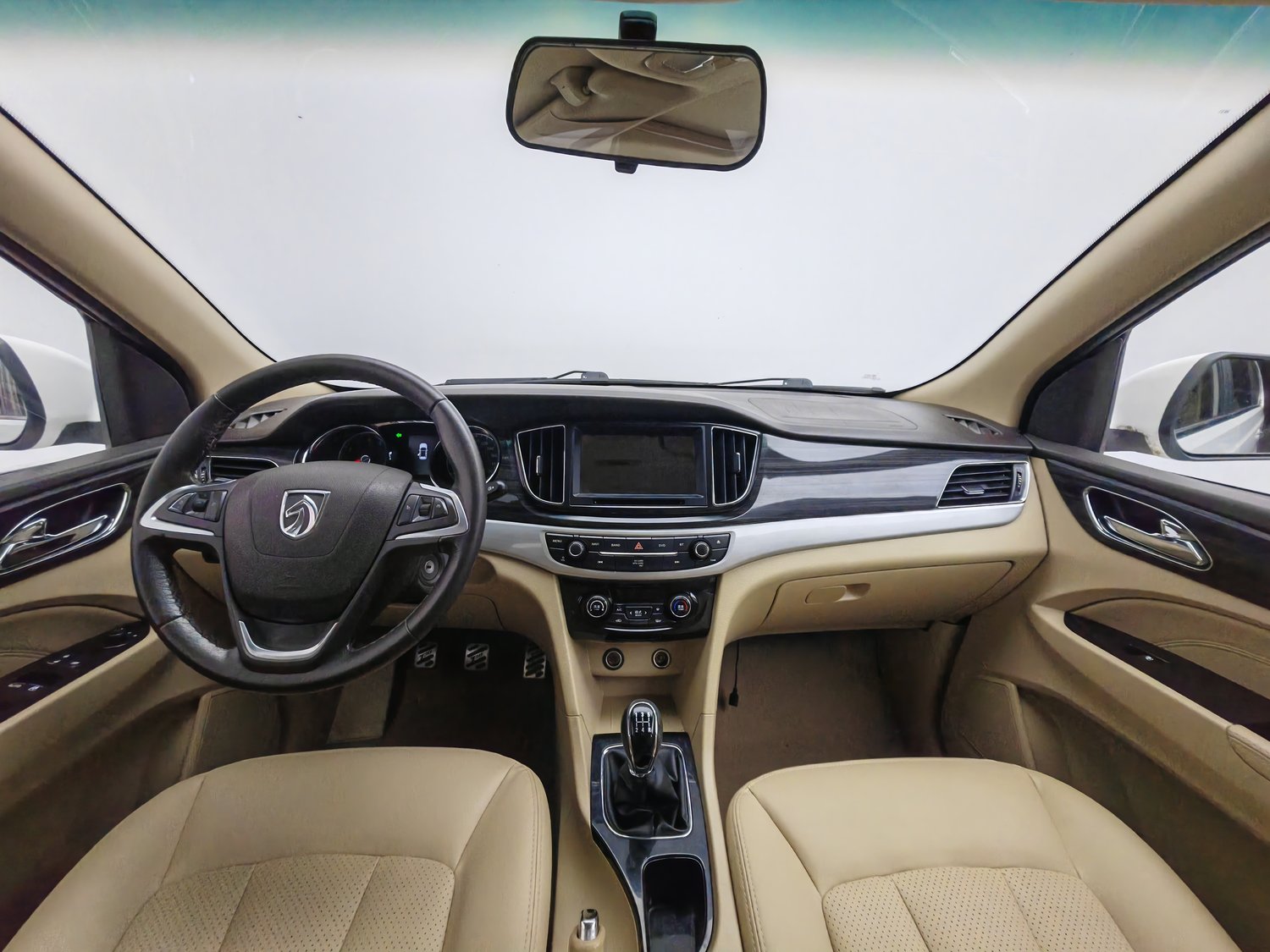 Used Baojun 730 2016 1.8 MT