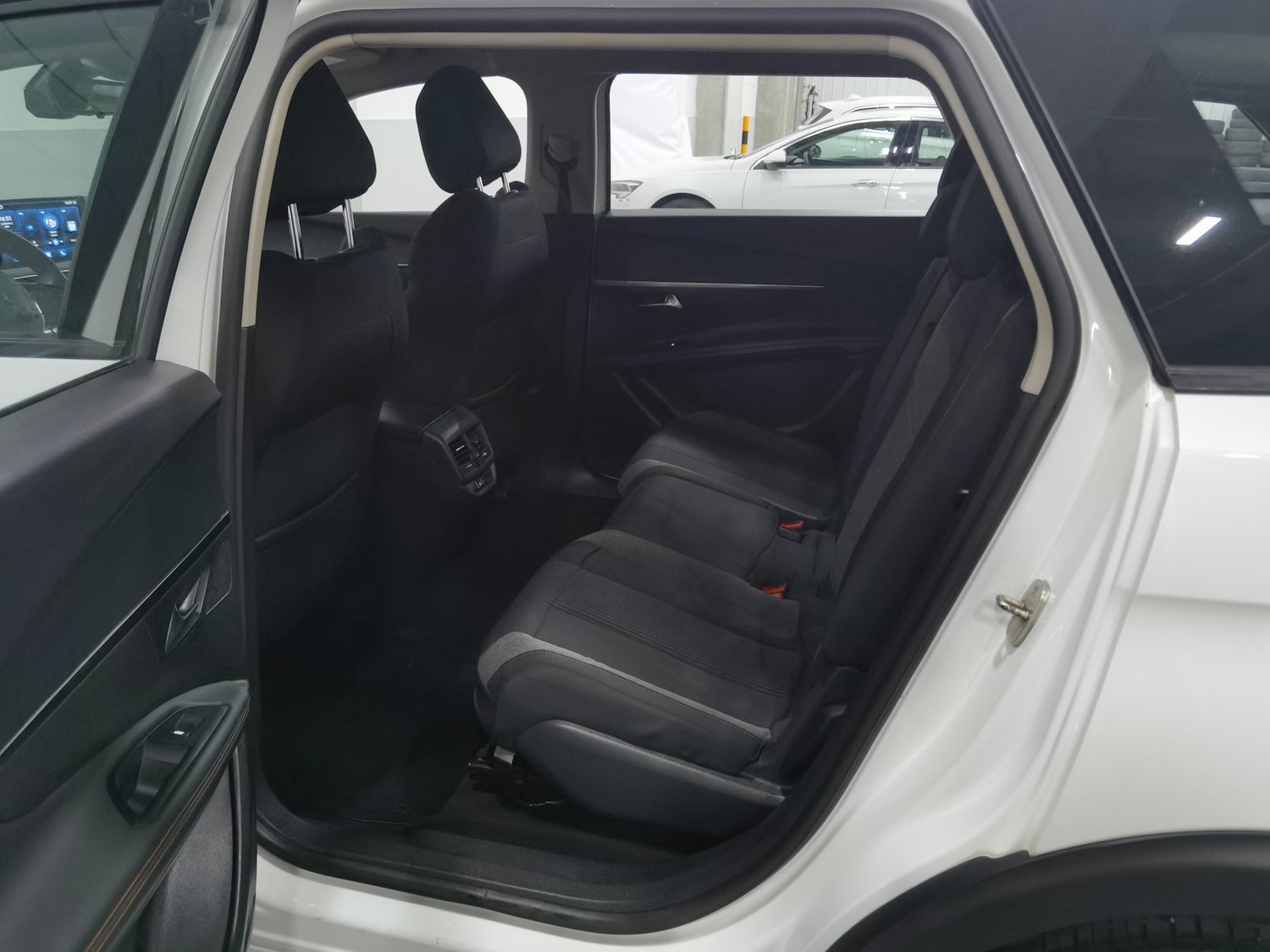 Used Peugeot 5008 2019 1.6 AT