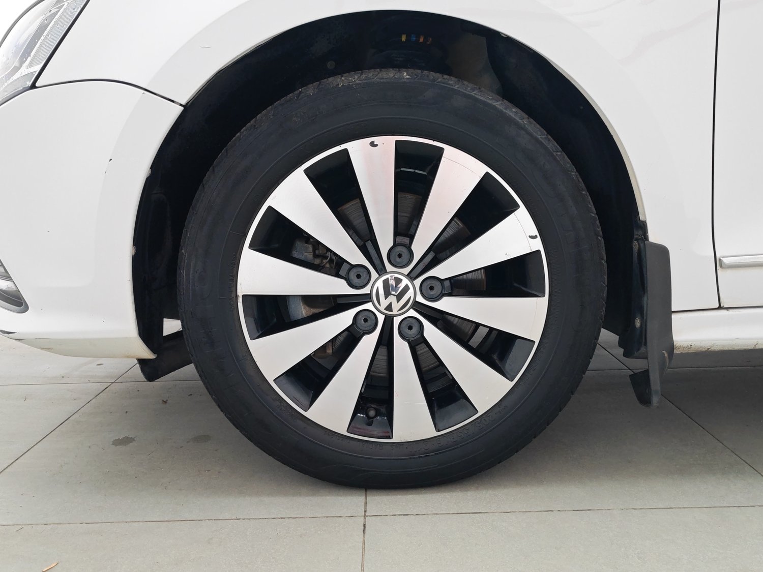 Used Volkswagen Sagitar 2017 1.4 AT