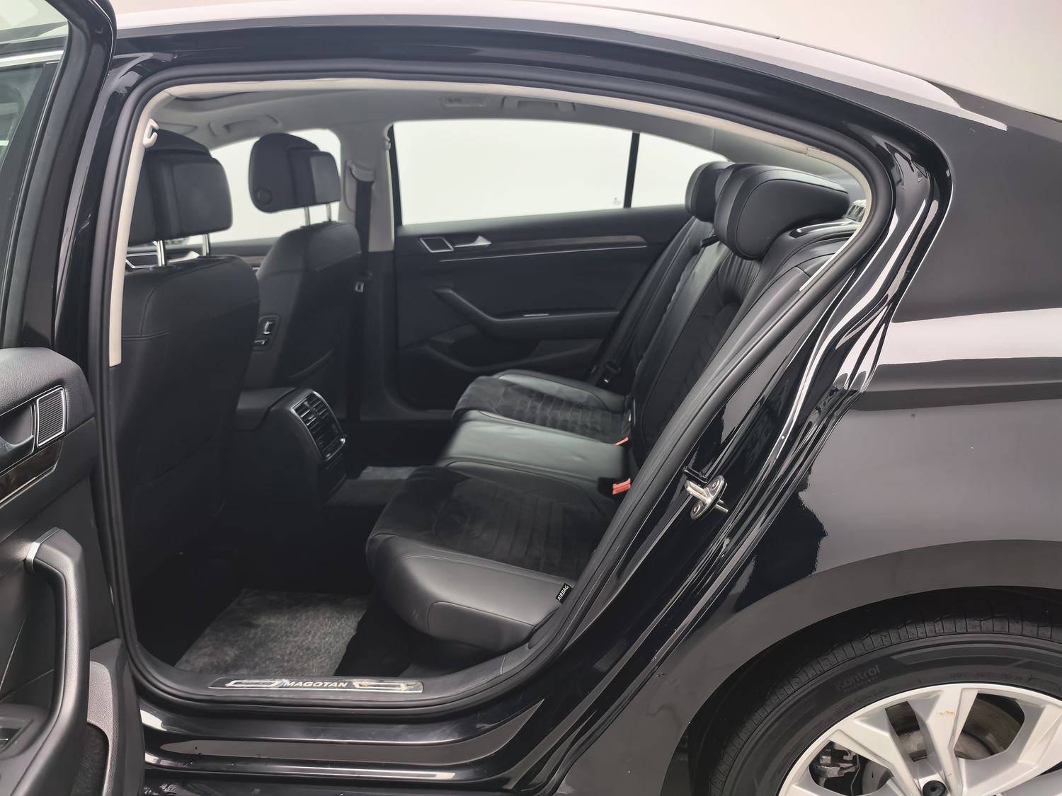 Used Volkswagen Magotan 2018 1.8 AT