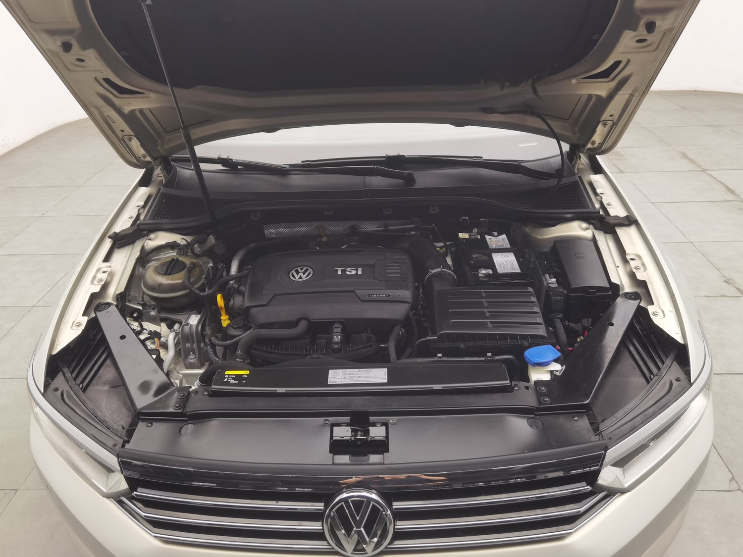Used Volkswagen Magotan 2017 1.8 AT