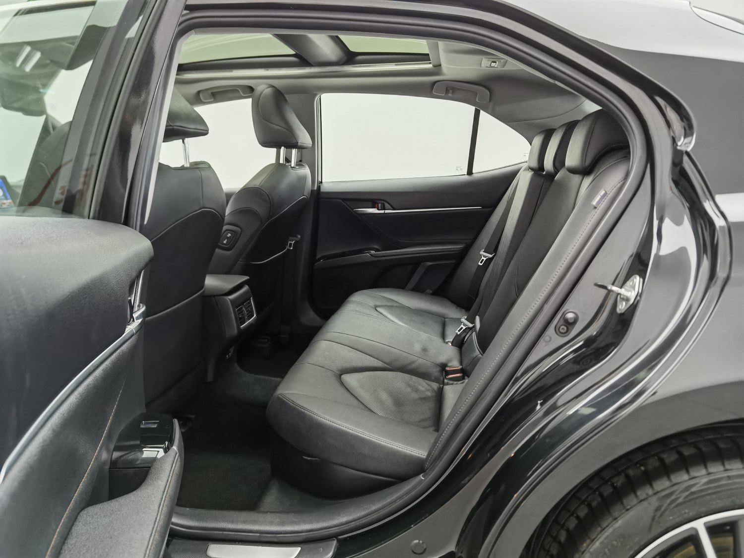 Used Toyota Camry 2021 2.5 AT
