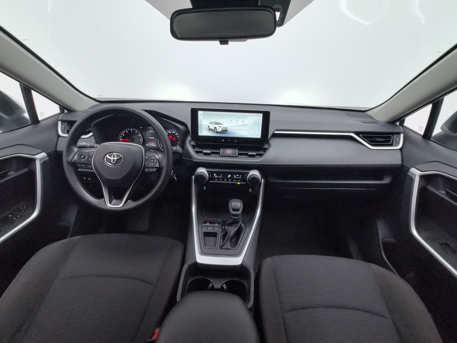 Used Toyota RAV4 2023 2.0 AT
