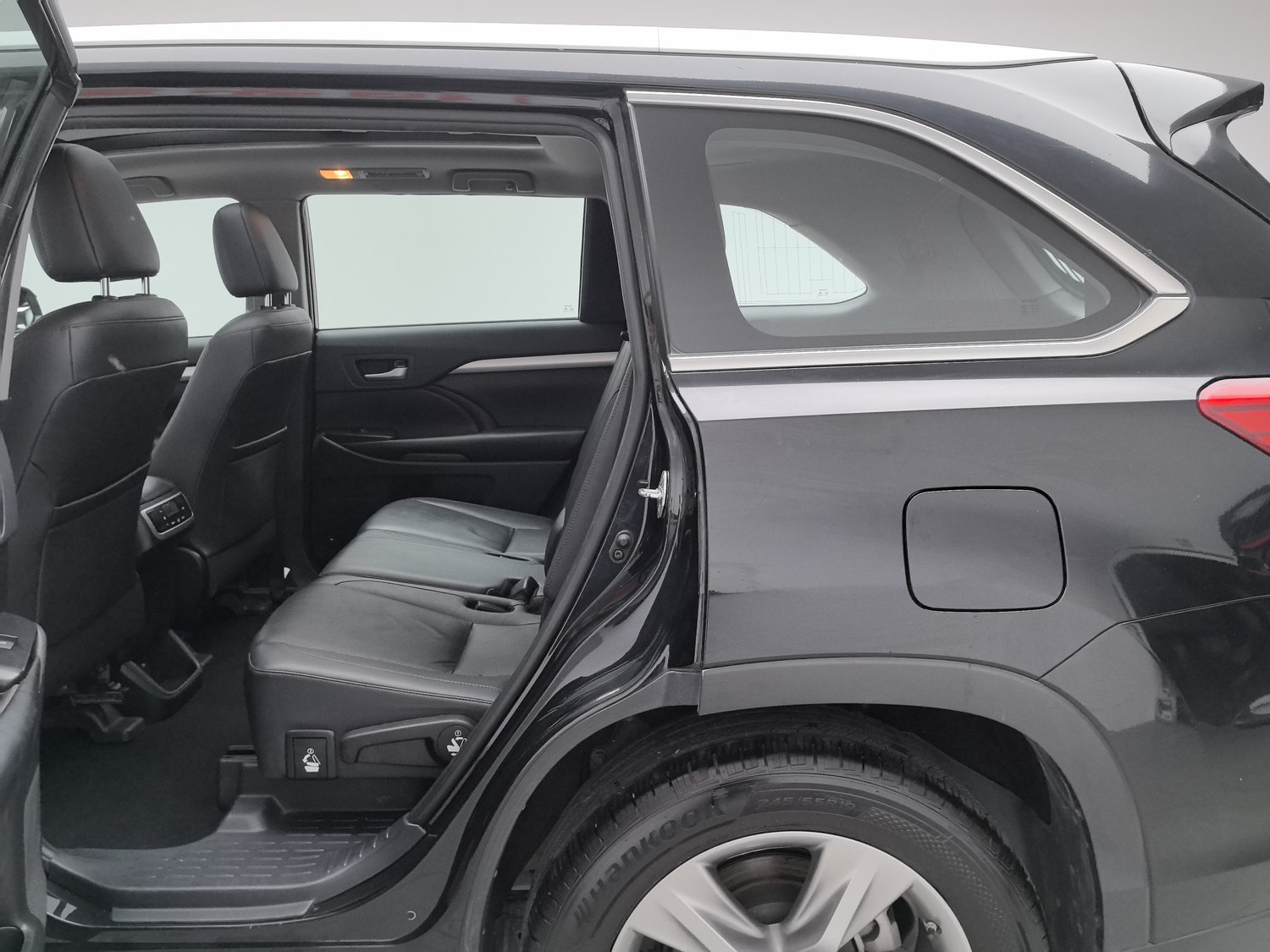 Used Toyota Highlander 2021 2.0 AT