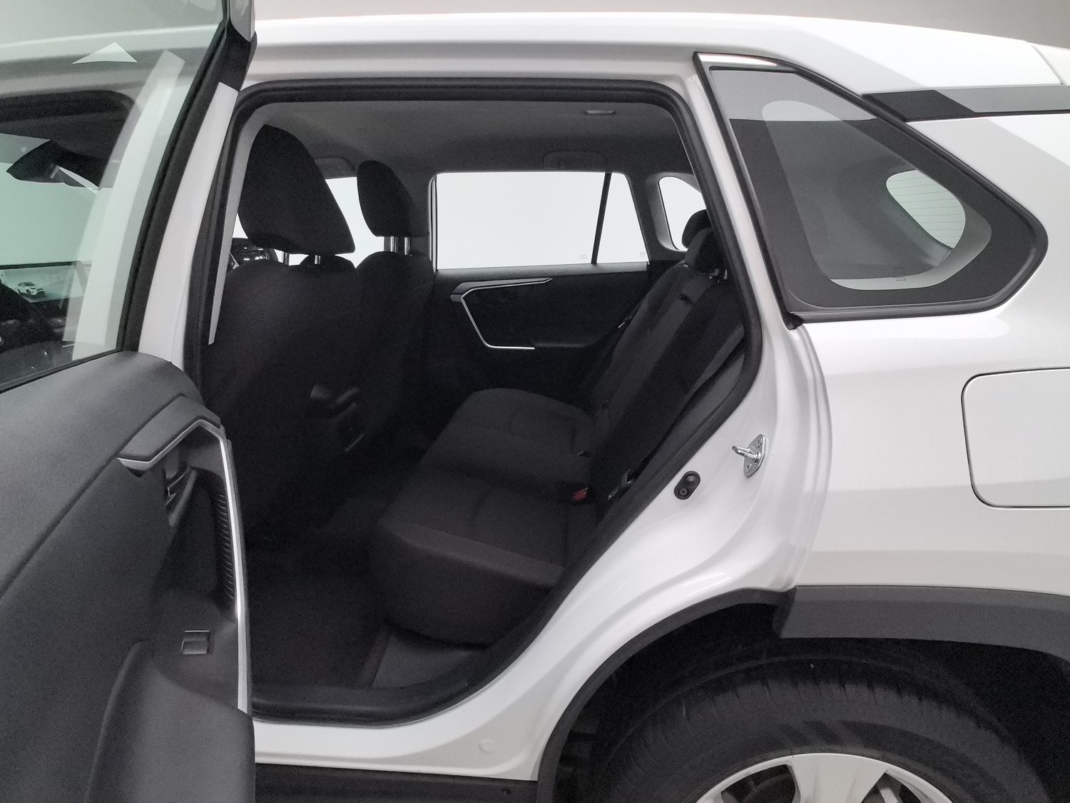 Used Toyota RAV4 2023 2.0 AT