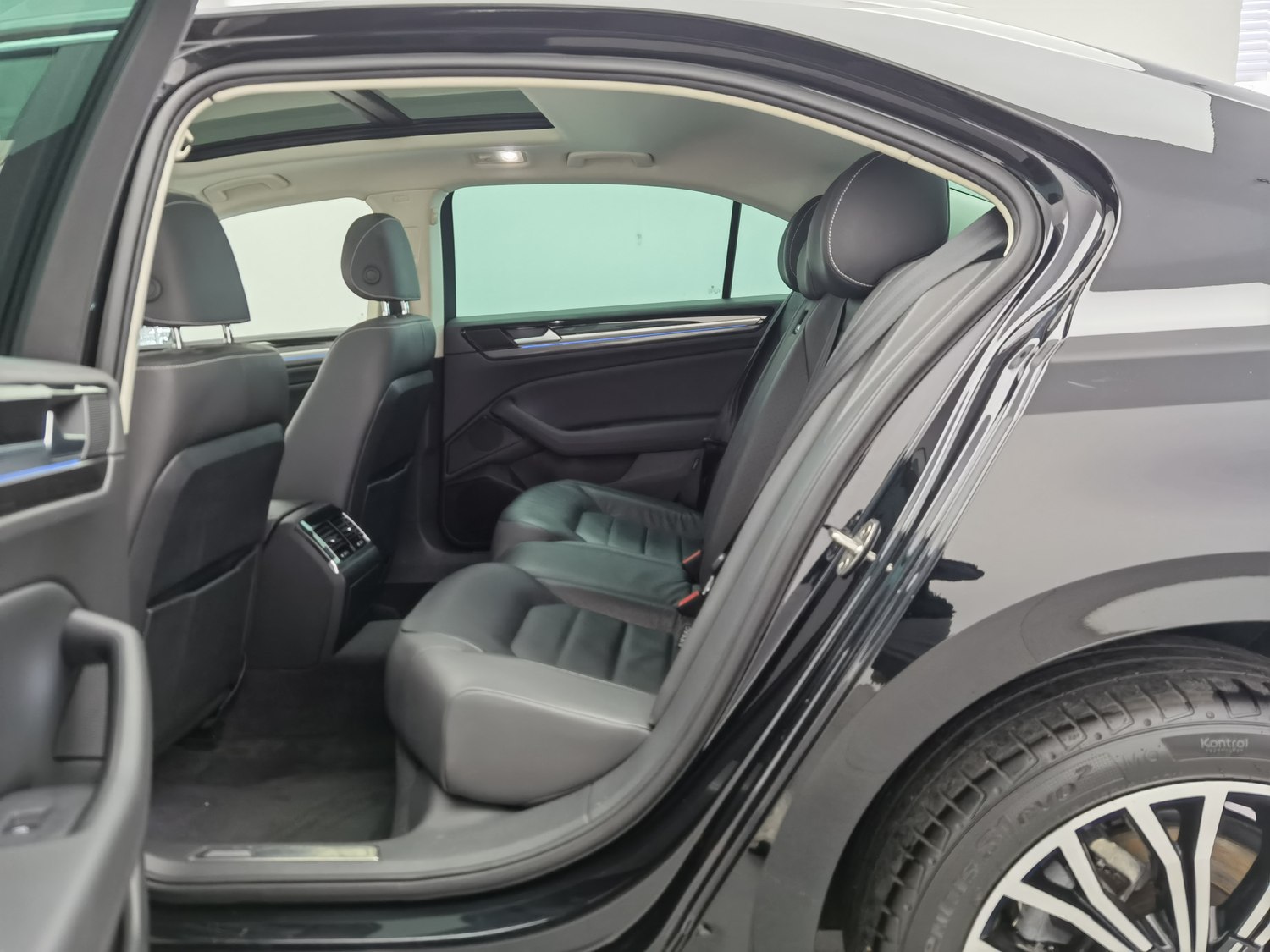Used Volkswagen Phideon 2019 2.0 AT