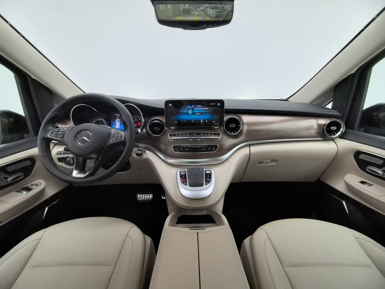 Used Mercedes-Benz V-Class 2021 2.0 AT