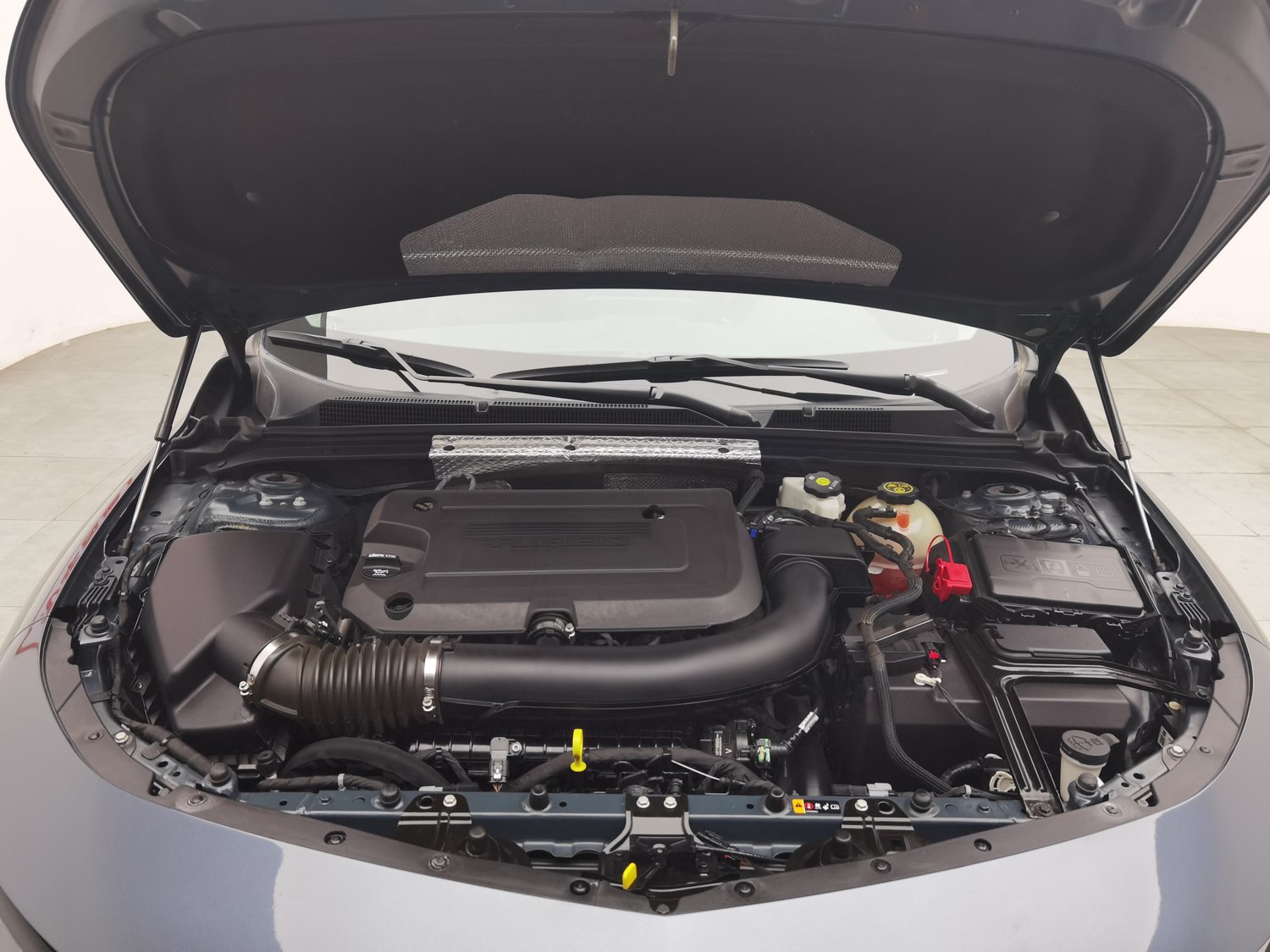 Used Chevrolet Malibu XL 2022 2.0 AT
