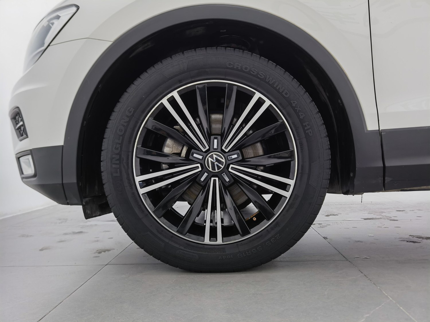 Used Volkswagen Tiguan L 2021 2.0 AT