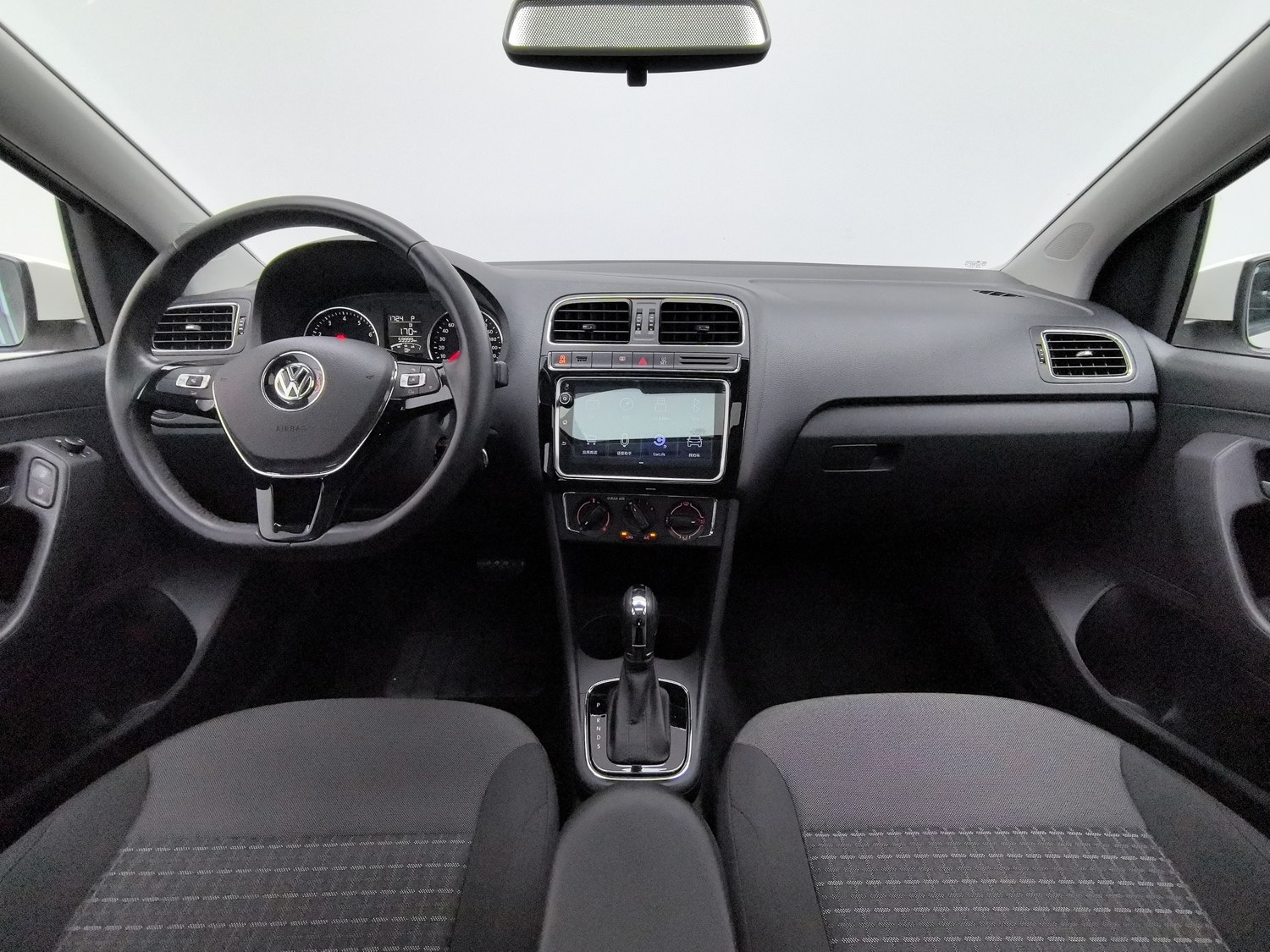 Used Volkswagen Polo 2018 1.5 AT
