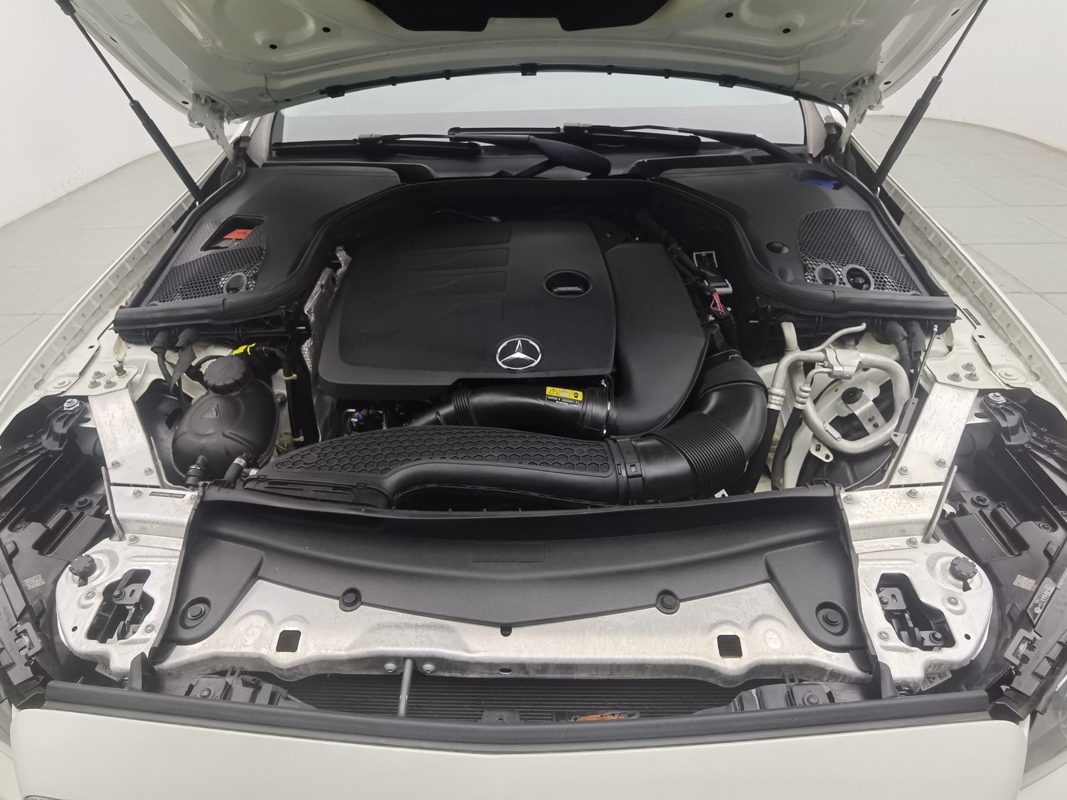 Used Mercedes-Benz E-Class 2019 2.0 AT