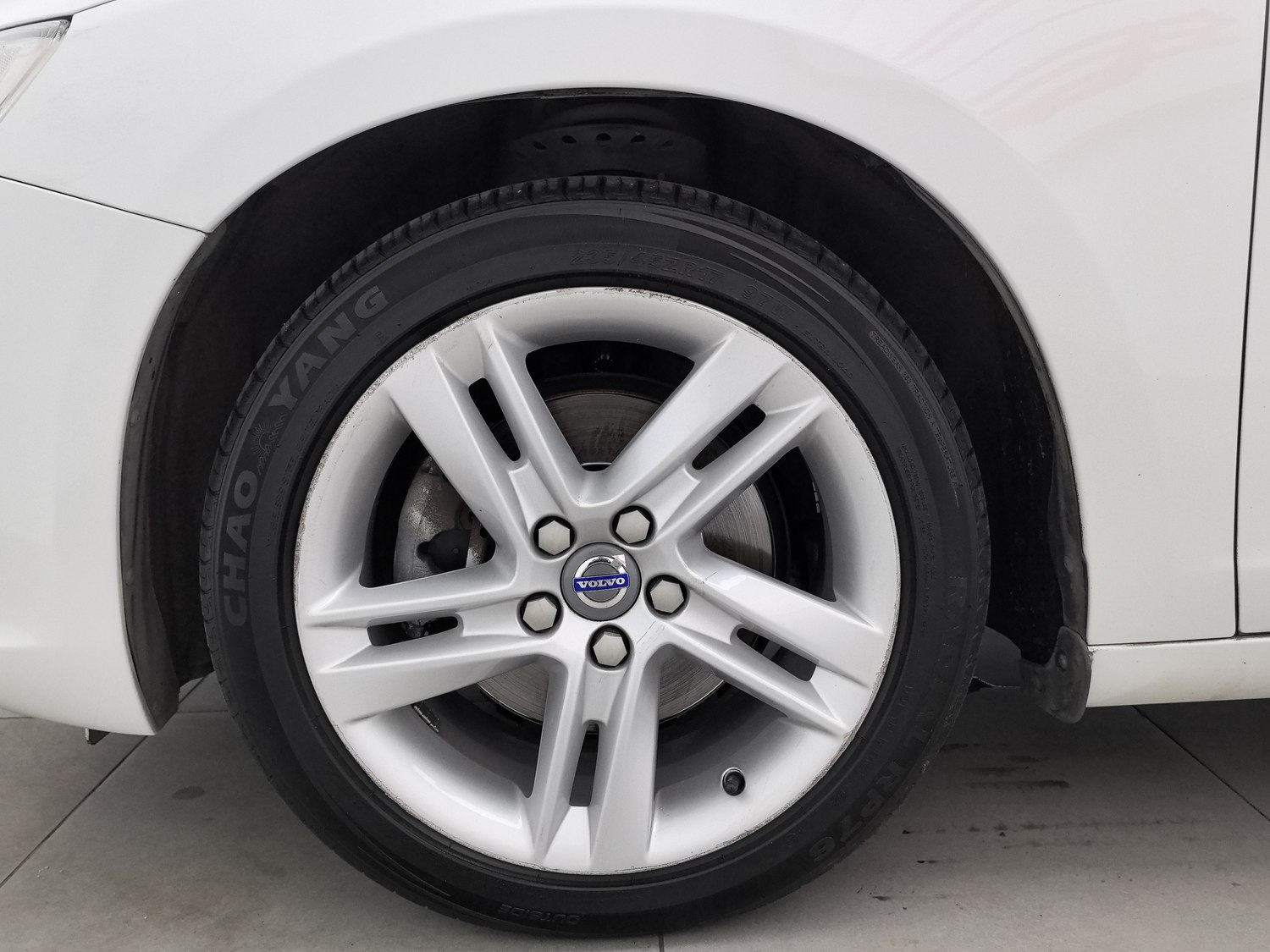 Used Volvo S60 2015 2.0 AT