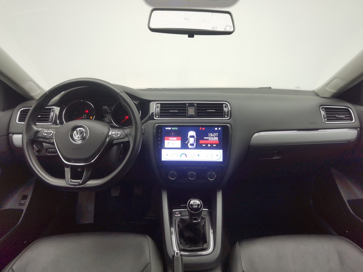 Used Volkswagen Sagitar 2017 1.6 MT