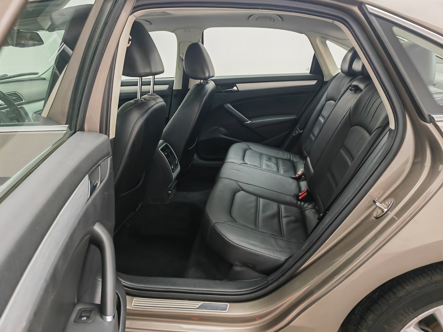 Used Volkswagen Passat 2015 1.8 AT