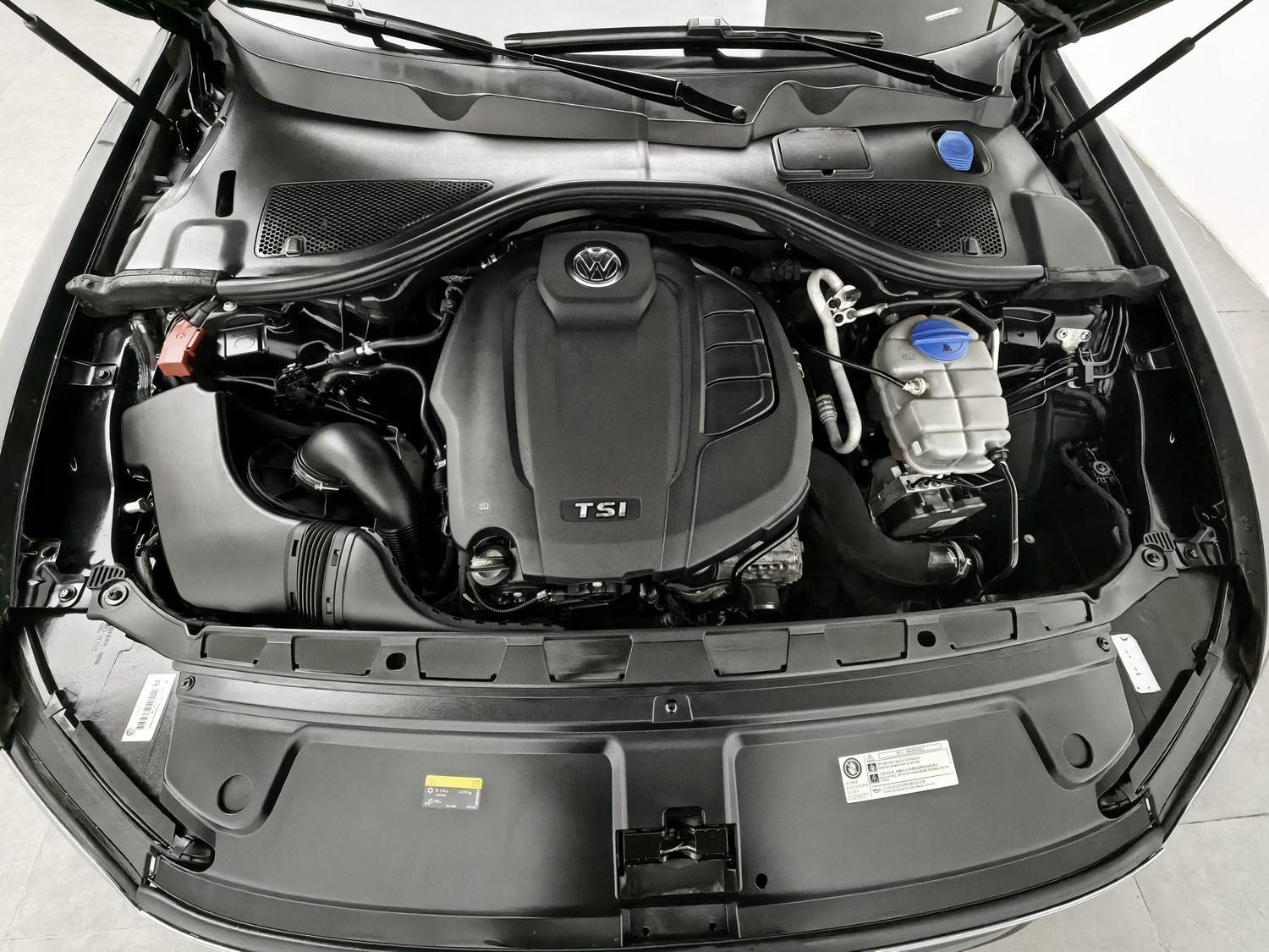 Used Volkswagen Phideon 2018 2.0 AT
