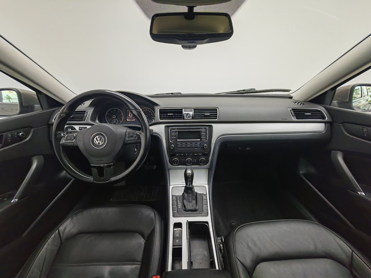 Used Volkswagen Passat 2015 1.8 AT