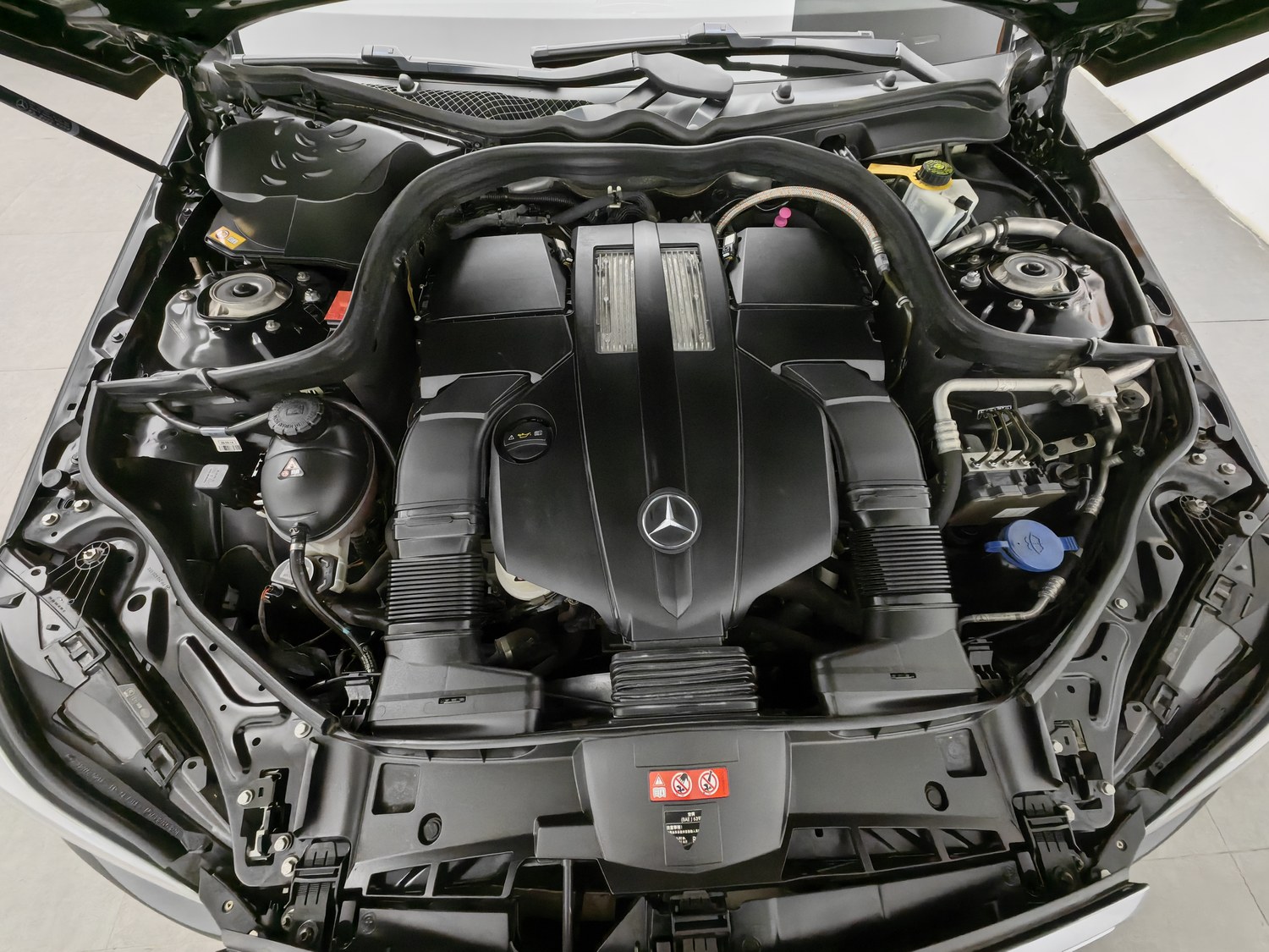 Used Mercedes-Benz E-Class 2015 3.0 AT
